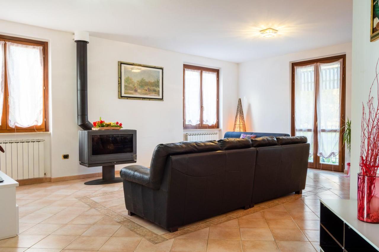 Casa Del Giardino Bright Apartment Bastia Umbra Exterior photo
